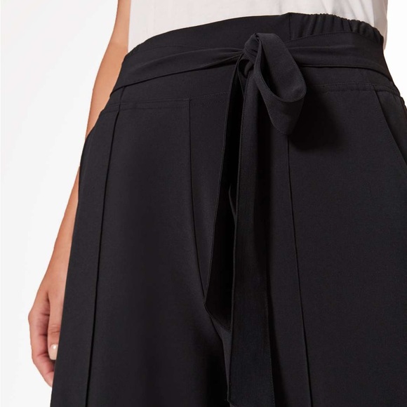 Lululemon Noir Pant - Picture 5 of 7